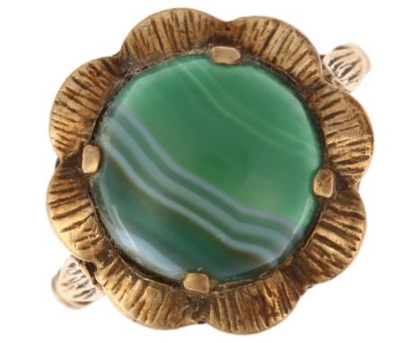 A late 20th century 9ct gold green lace agate flowerhead ring, London 1972, claw set with round cabochon agate, setting heigh