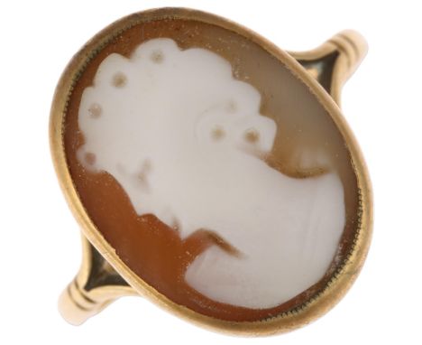 A mid-20th century 9ct gold shell cameo ring, relief carved depicting female profile, setting height 17.2mm, size O, 3.9gHigh