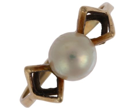 A late 20th century 9ct gold cultured pearl dress ring, pearl diameter 6.7mm, size P, 1.8gNo damage or repair, high points li