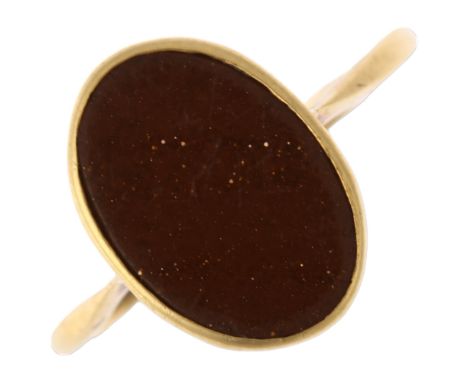 An Antique 18ct gold goldstone signet ring, indistinct hallmarks, setting height 14.2mm, size O, 3.2gGoldstone has general we