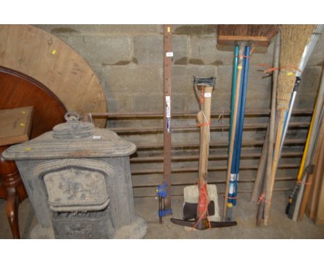 A metal sash clamp