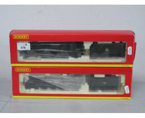 Two Hornby 'OO' Gauge/4mm Boxed 4-6-2 Steam Locomotives; A Ref No R2719 Britannia Class "Robin Hood" R/No 70038 and Ref No R2