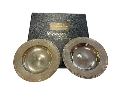 Two silver William Comyns armada dishes (London 1998 and 2000), both 9.5cm diamater, in a related box

Total weight 115 grams
