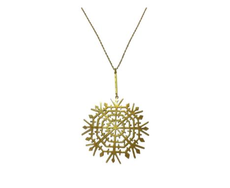 1970s 9ct gold snowflake pendant (Birmingham 1972), 55mm diamater, on 9ct gold chain, 52cm longTotal weight 23.3g.