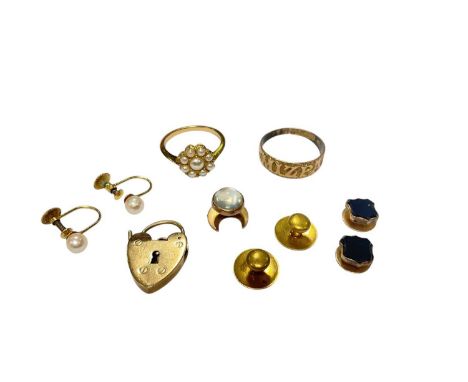 Edwardian yellow metal seed pearl flower head cluster ring, pair of 9ct gold pearl screw back earrings, 9ct gold Mizpah ring 