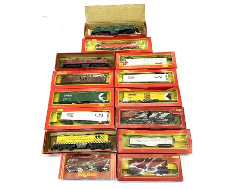 Mixed lot of various Hornby/Triang 00 gauge model railway items, all in original boxes (14)
