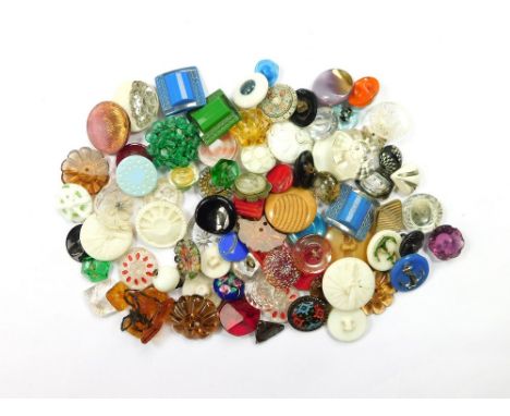 BUTTONS. A large quantity of moulded glass buttons, etc., from early 20th century to 1950s. Condition Report: Fair to good.  