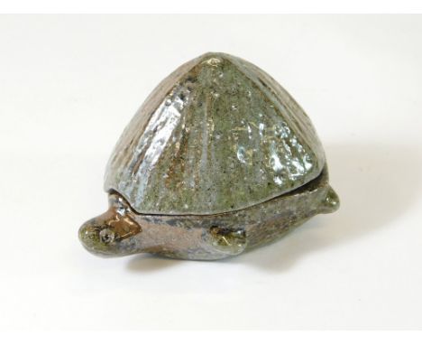TOMOO HAMADA TORTOISE INCENSE BOX. A small, studio pottery lidded incense box in the form of a tortoise made by Tomoo Hamada 