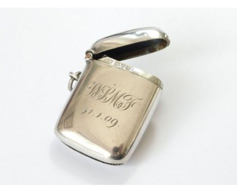 VESTA CASE. An Edwardian silver vesta case, monogrammed & dated 31.1.09. Chester 1908. Condition Report: No damage.  Please n