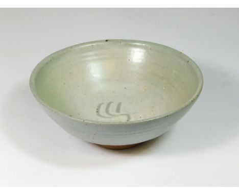 BERNARD LEACH. A Bernard Leach, Leach Pottery footed bowl with combed sgraffito decoration to the interior. Personal & Potter