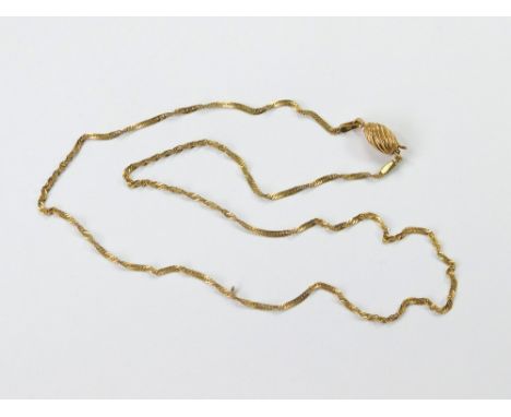 GOLD CHAIN. A 9ct. gold, twist link chain. Length 48cm. Approx. 2.12g. Condition Report: Good, ready-to-wear.  Please note th