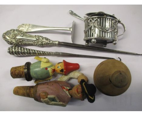 A mixed lot to include a condiment, button hooks, baby pusher and treen items to include two carved bottle corksLocation: 
