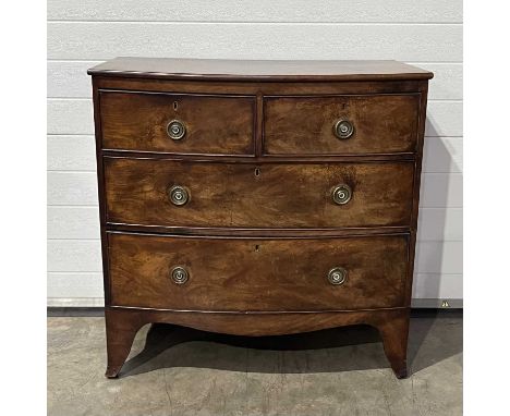 A George III bow front chest, fitted four drawers, two short over two long, with ring-pull handles W: 90 cm D: 50 cm H: 90 cm