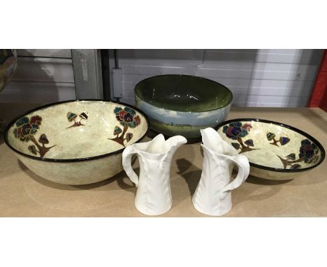 A collection of ceramics to include 2 regal ware Glendene bowls, a pair of Royal Worcester leaf jugs and a Royal Doulton bowl
