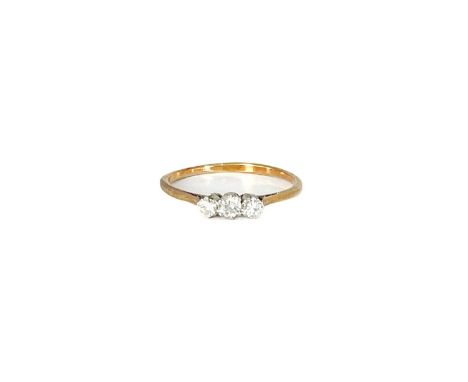 A mid 20th century gold diamond three-stone ring, estimated total diamond weight 0.25ct, 1.6g