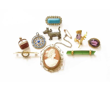 A Small Quantity of Jewellery, including a split pearl crescent brooch; an amethyst brooch (a.f.); a cameo brooch; a purple g