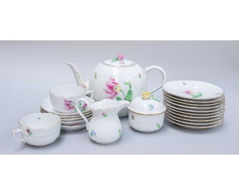 A Herend Porcelain Composite Ten Place Tea Service, decorated with pink tulips ''Bacony Spring'' 37 piecesSugar bowl - chips 