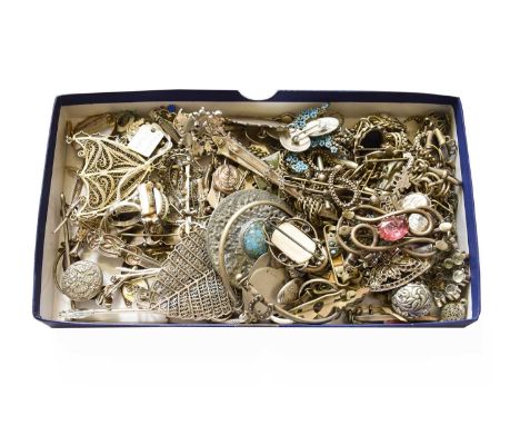 A Quantity of Silver/White Metal Jewellery, including brooches, pendants, chains/chain sections, cufflinks etc (a.f.)