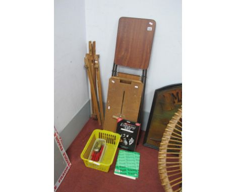Rowney Artists Easel, engraving tools, two tier stand.