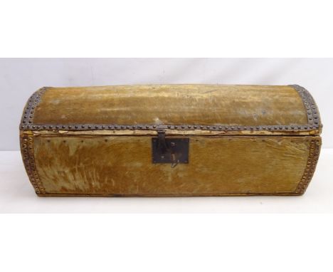 Early 19th century 'Woolwich' trunk by Seabrook, London, pig skin covered with iron ring carrying handles & lock, the domed l