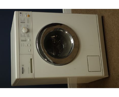 Miele Honeycomb Care W404PLUS washing machine, W60cm (This item is PAT tested - 5 day warranty from date of sale)   Condition