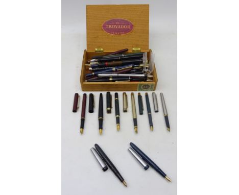 Collection of vintage fountain and ballpoint pens including; 14ct gold nibs, Parker pen, Patignum, Waterman France etc, in on