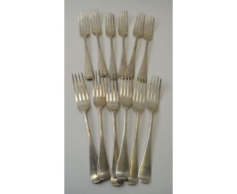 Chawner &amp; Co. A set of twelve dinner forks, Chester 1846, weight: 858g