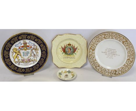Three pieces of commemorative ware for overseas Royal visits by Queen Elizabeth II, comprising: Royal Winton plate for New Ze