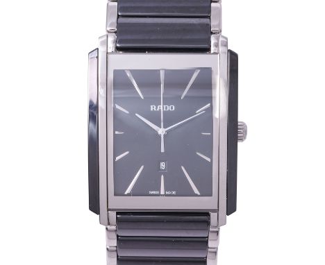 RADO Integral, Ref. 212.0963.3. Armbanduhr. Edelstahl/Keramik. Quarz-Werk mit neuer Batterie. Serien Nr. 13321986. Gebrauchss