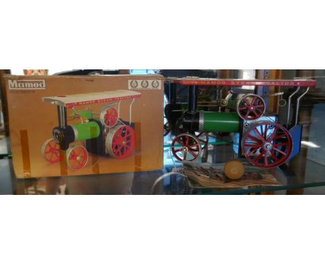 Mamod steam tractor in box