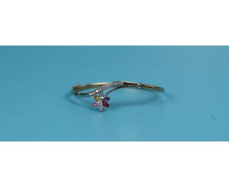 Gold stone set bangle