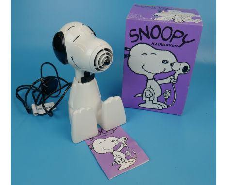 Vintage Snoopy hairdryer in original box