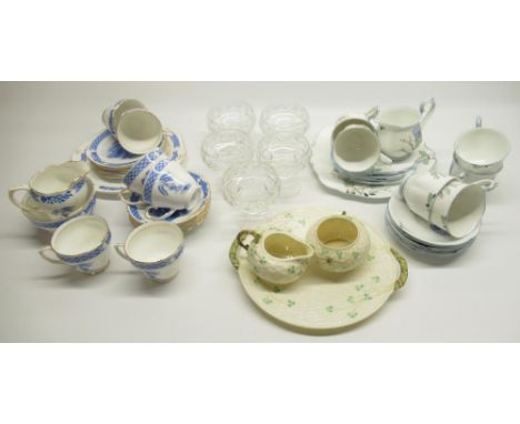3rd Period Belleek cream jug and sugar basin, matching cake plate all bearing green back stamps, Royal Albert 20 piece Hydran