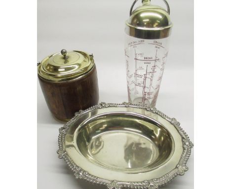 Art Deco period cocktail shaker with silver plated lid, measuring instructions for five cocktails in red enamel, H29.5cm, 193