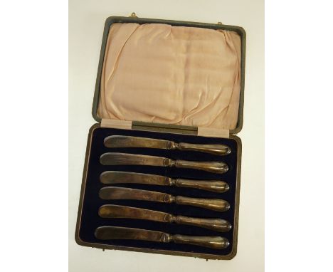 CASED SET OF SIX AFTERNOON TEA KNIVES, WITH FILLED SILVER HANDLES, Sheffield 1923, SIX PAIRS OF ELECTROPLATED FISHEATERS, SIX