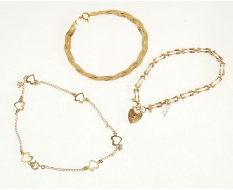 9CT GOLD GATE LINK BRACELET, WITH PADLOCK CLASP, 9CT GOLD HEART LINK CHAIN BRACELET AND A 9CT GOLD PLAITED CHAIN BRACELET, 7g