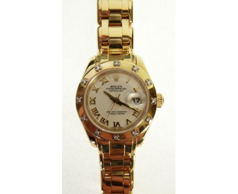 LADIES 18CT GOLD, DIAMOND SET, ROLEX OYSTER PERPETUAL DATEJUST, SUPERLATIVE CHRONOMETER OFFICIALLY CERTIFIED, white circular 