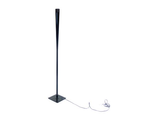Carlo Colombo for Oluce, an 'Illuminator' black floor lamp
*Please Note: VAT will be added to the hammer price of this lot CO