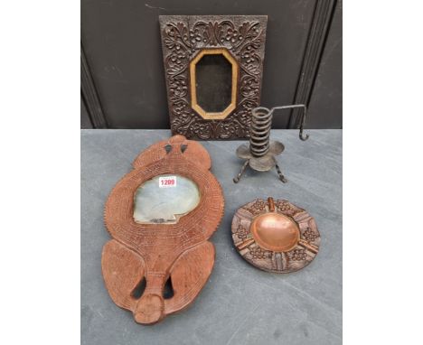 A mixed lot of treen and&nbsp;related, to include a wrought iron candlestick. 