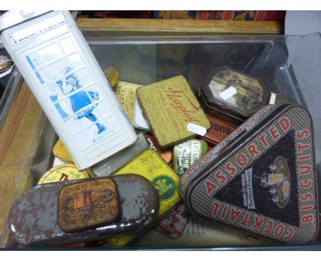 A Group of Wartime Advertising Tins plus Vintage Razor, Spectacles and a Hair Trimmer 