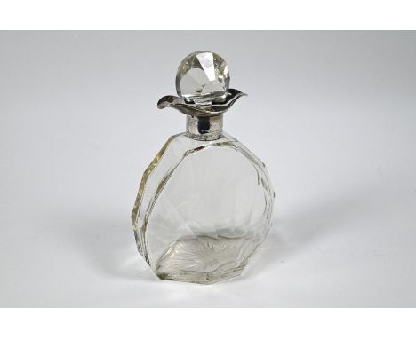 Art Deco cut glass decanter with fan stopper and silver collar and double-lip, possibly William Devenport &amp; Co (mark rubb