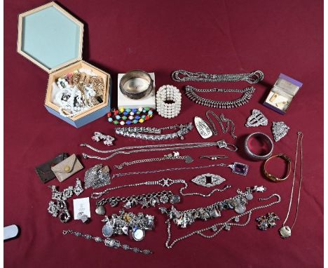 Collection of vintage and later costume jewellery including expanding simulated pearl bracelet, American sterling curb bracel