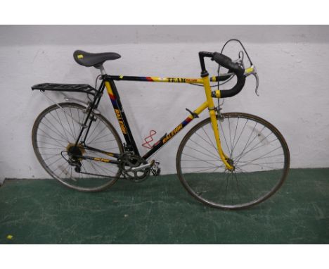 Vintage Raleigh Team Banana road bike, +/- 23" frame