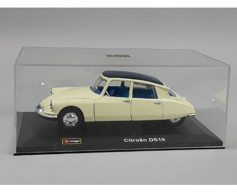 MODEL VEHICLES,a group, mixed manufacture, type and scale, all boxed
