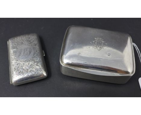 A sterling silver snuff box decorated with initials 'CAC', Birmigham, Margaret Howell 1916-17, 3.61 troy oz approx; together 