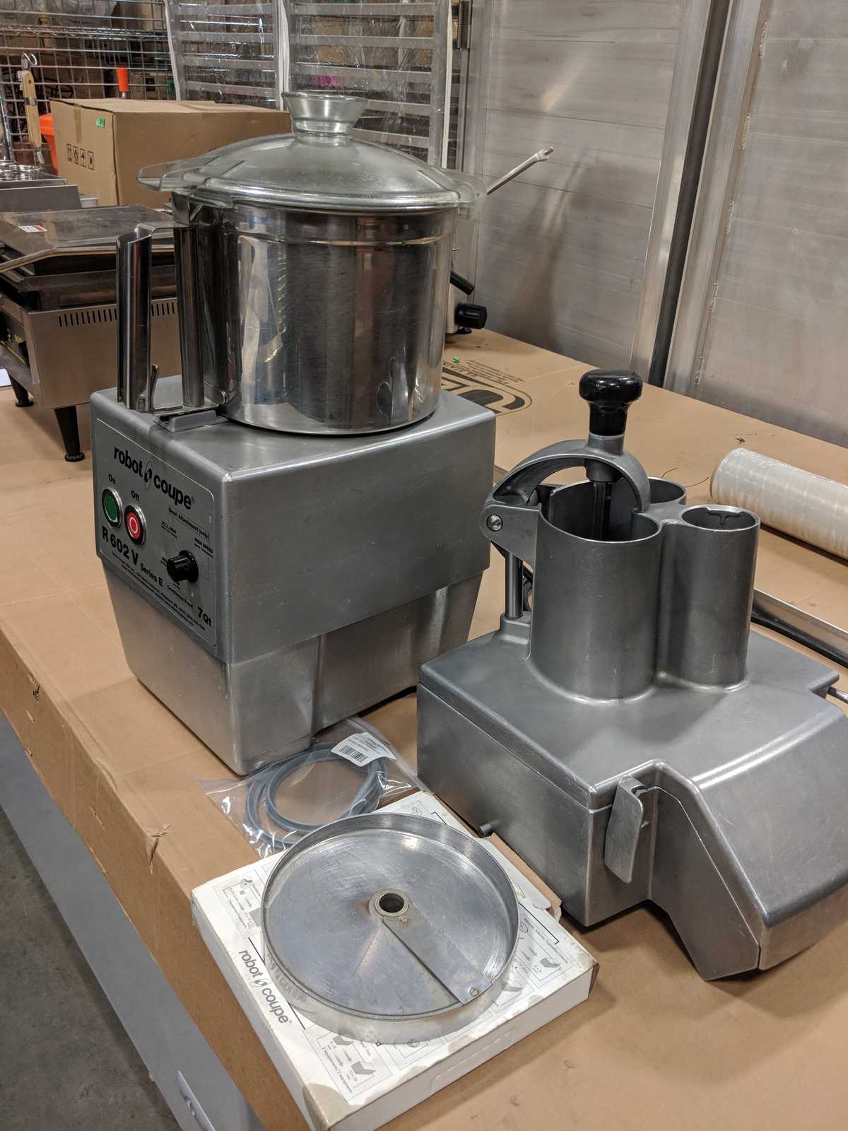 Robot Coupe R602V with Processor Housing, Dicing Grid and Slicing