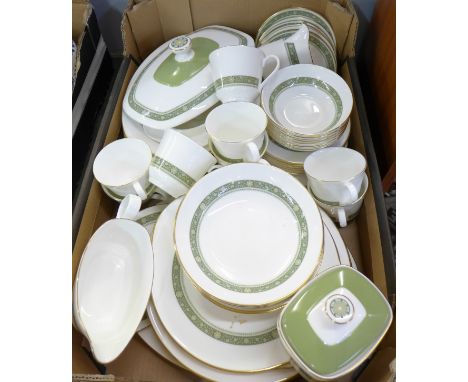 A Royal Doulton Rondelay tea and dinner service