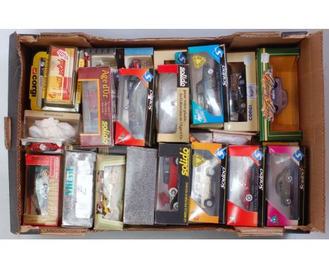 30+ various boxed modern release diecast vehicles to include Solido, Vanguards, Vitesse, Corgi and various others, examples t