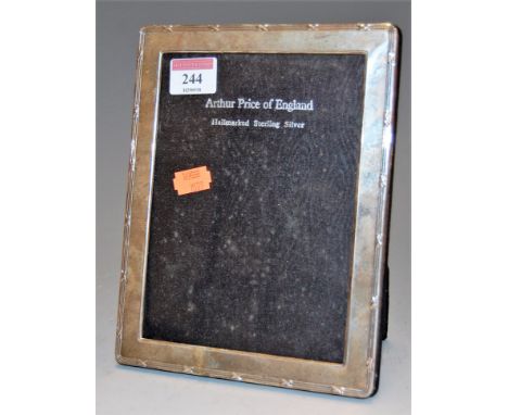A modern Arthur Price sterling silver easel photograph frame, 21 x 16cm