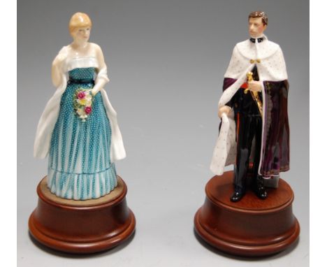 A pair of Royal Doulton figurines; Lady Diana Spencer portrait figure and H.R.H. The Prince of Wales, each numbered 1021/1500